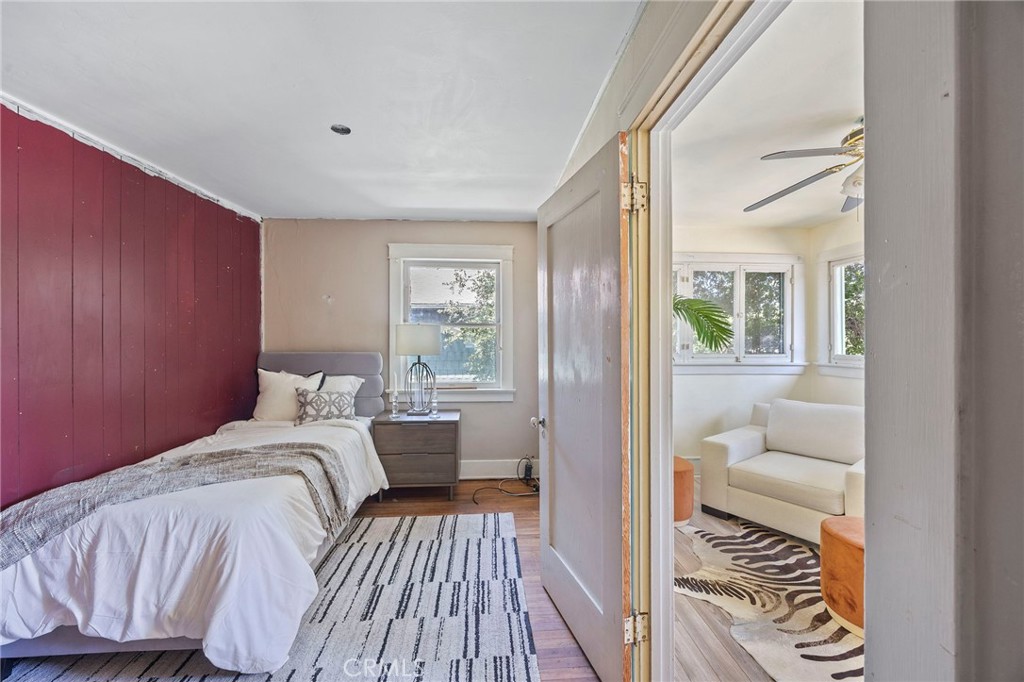 MLS #OC25144639 img 29