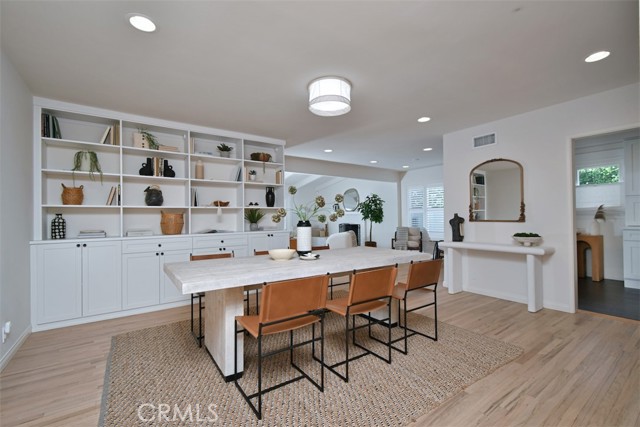 12614 Morrison Street, Valley Village CA: https://media.crmls.org/medias/dc27d02d-d6b1-4a51-91d7-851ff9ca40bd.jpg