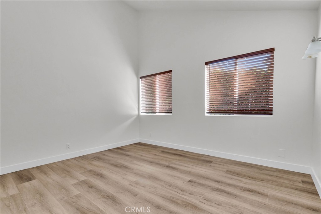 MLS #OC25279885 image #27