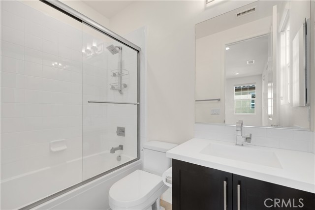 520 N Bardsdale Place, Brea CA: https://media.crmls.org/medias/dc28d301-7dcf-4d9c-8cd0-8b23fd533927.jpg