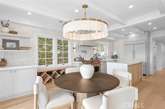 1927 Bayside Drive, Corona del Mar CA: https://media.crmls.org/medias/dc298d5c-5578-4d99-bd61-55bb13b214a6.jpg