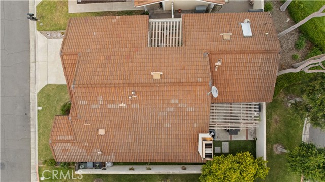 1027 W Rainbow Falls Way, Orange CA: https://media.crmls.org/medias/dc29fca1-6738-4002-ba73-471f47418897.jpg