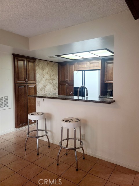 Detail Gallery Image 2 of 72 For 2243 S Greenwood Pl #C,  Ontario,  CA 91761 - 2 Beds | 2/1 Baths