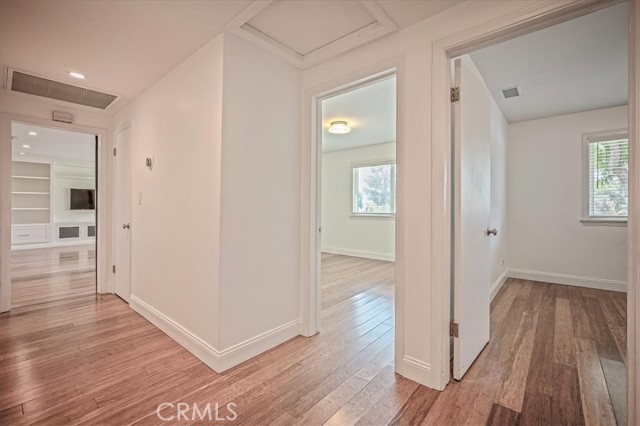 Detail Gallery Image 16 of 37 For 385 E Mendocino St, Altadena,  CA 91001 - 4 Beds | 2/1 Baths