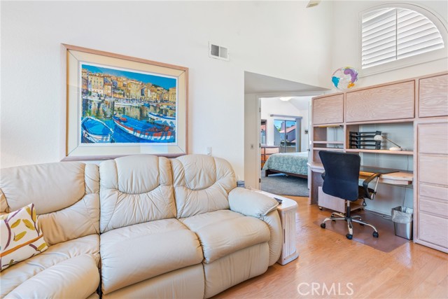 4176 Delphi Circle, Huntington Beach CA: https://media.crmls.org/medias/dc2a8f38-51cb-4bd7-8b44-ad9c51bad1bc.jpg
