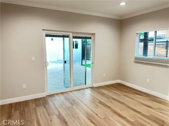 Detail Gallery Image 5 of 22 For 7317 Darby Pl, Reseda,  CA 91335 - 3 Beds | 2/1 Baths