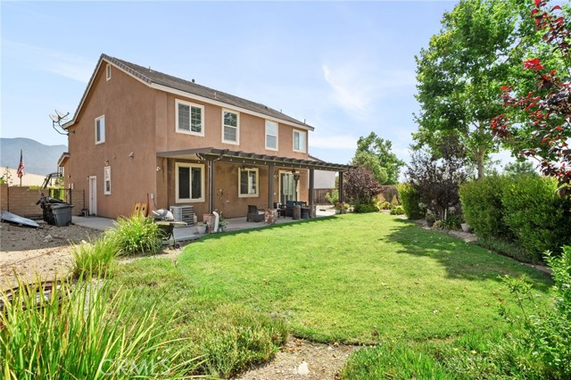 Detail Gallery Image 33 of 41 For 17704 Anise Dr, San Bernardino,  CA 92407 - 4 Beds | 2/1 Baths