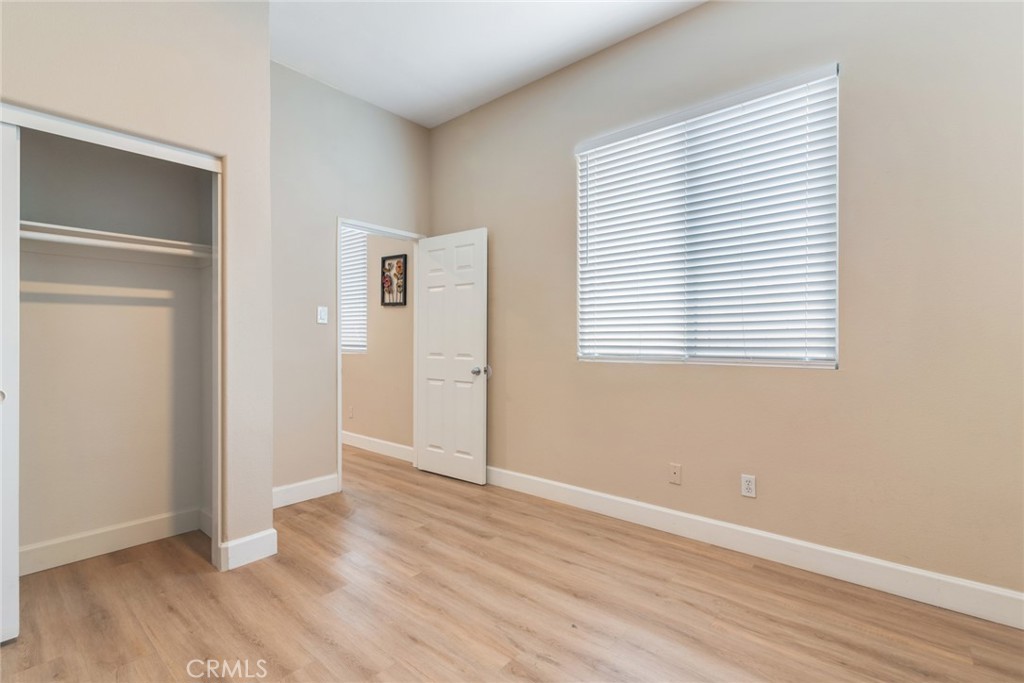 MLS #WS25187094 img 12