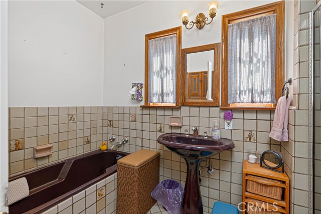 Detail Gallery Image 13 of 25 For 5544 Colbath, Sherman Oaks,  CA 91401 - 3 Beds | 2 Baths