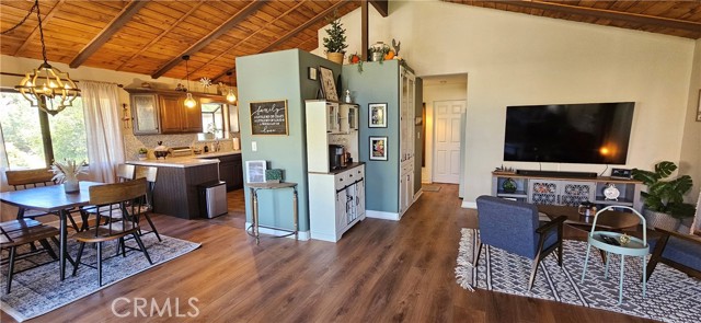 Detail Gallery Image 7 of 40 For 37 Oak, Kernville,  CA 93238 - 2 Beds | 1 Baths