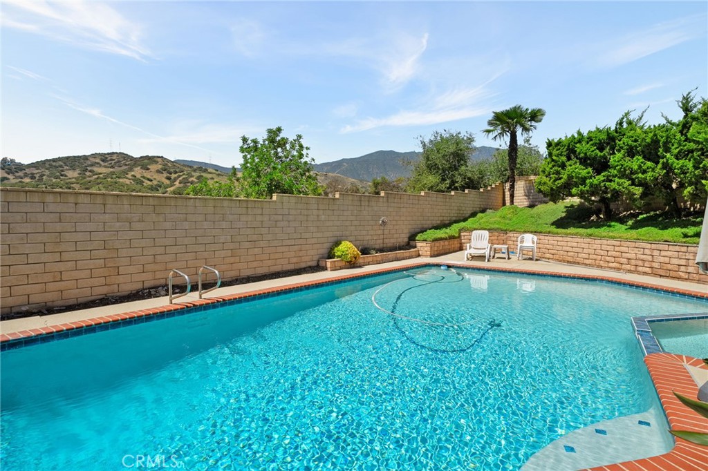 2324 Dana Court