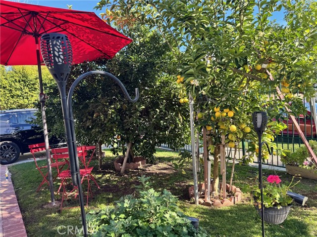 Detail Gallery Image 60 of 69 For 19523 Friar, Tarzana,  CA 91335 - 3 Beds | 2 Baths