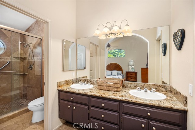 Detail Gallery Image 17 of 26 For 180 Matisse Cir, Aliso Viejo,  CA 92656 - 4 Beds | 2/1 Baths