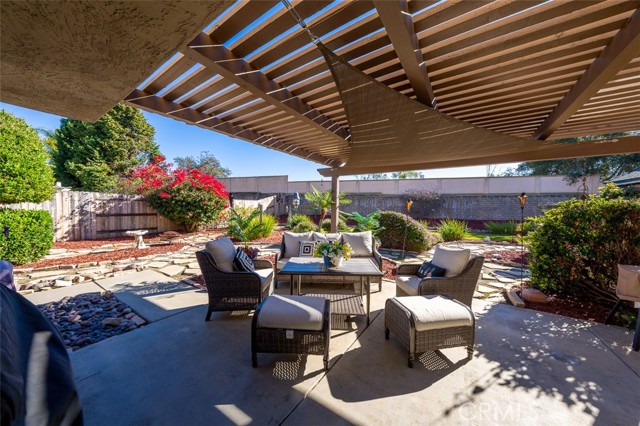 Detail Gallery Image 36 of 60 For 554 Edgewater, Oceanside,  CA 92057 - 4 Beds | 3 Baths