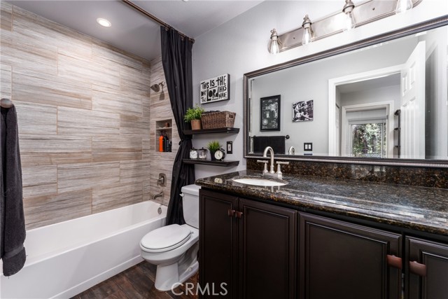 Detail Gallery Image 18 of 27 For 1456 Chalgrove Dr #D,  Corona,  CA 92882 - 2 Beds | 1 Baths