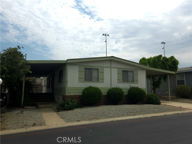 Detail Gallery Image 9 of 41 For 1550 Rimpau Ave #20,  Corona,  CA 92881 - 3 Beds | 2 Baths
