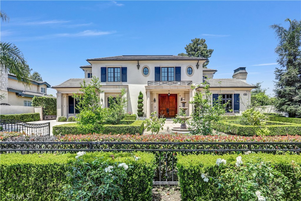 443 W Longden Avenue