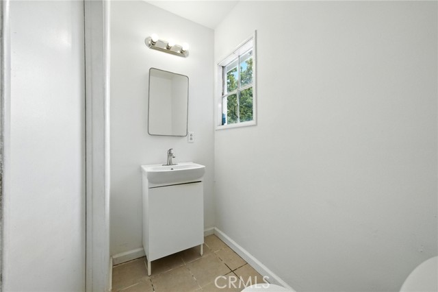 14192 Hope Street, Garden Grove CA: https://media.crmls.org/medias/dc328ba2-c7d0-42e6-a519-f139a62cf391.jpg
