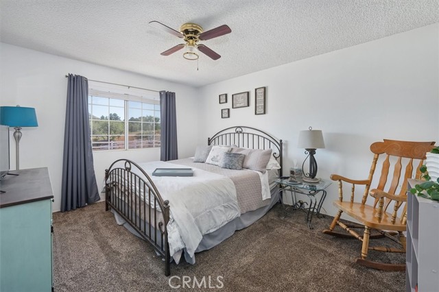 13700 Summit Knoll Road, Agua Dulce CA: https://media.crmls.org/medias/dc32af4d-3f81-4b7b-8690-9e75aba9874a.jpg