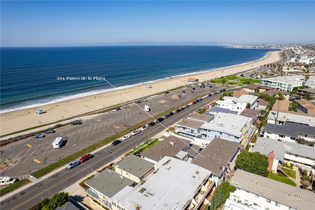 Detail Gallery Image 1 of 22 For 324 Paseo De La Playa #B,  Redondo Beach,  CA 90277 - 2 Beds | 1 Baths