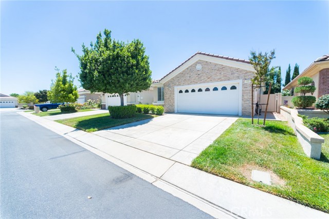 Image 2 for 977 Wind Flower Rd, Beaumont, CA 92223