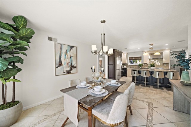 9168 El Azul Circle, Fountain Valley CA: https://media.crmls.org/medias/dc33295c-7fd0-4198-9e8a-e27c63ae3f81.jpg