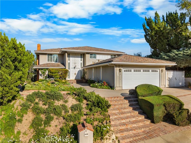 Front Image Thumbnail for CRSR26057068