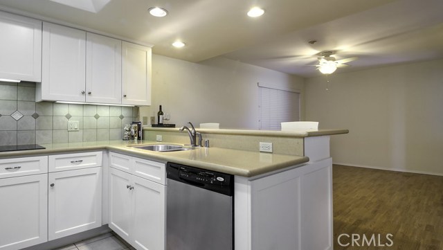 1201 Catalina Avenue, Redondo Beach, California 90277, 2 Bedrooms Bedrooms, ,2 BathroomsBathrooms,Residential,Sold,Catalina,SB17024570