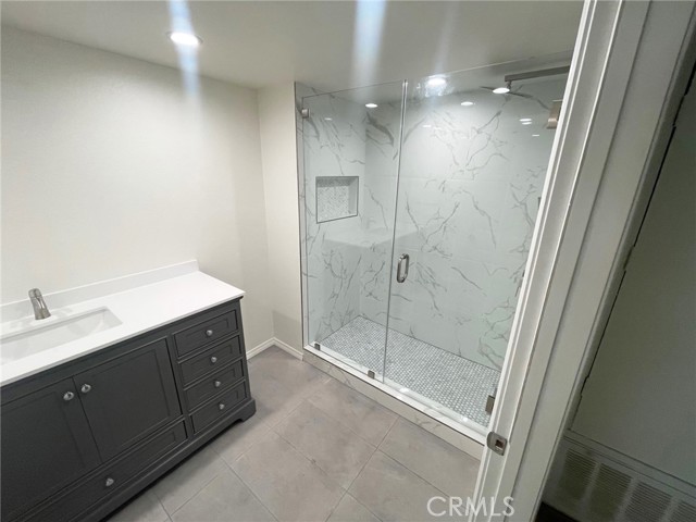 Detail Gallery Image 9 of 10 For 116 W Maple St #6,  Glendale,  CA 91204 - 3 Beds | 2 Baths