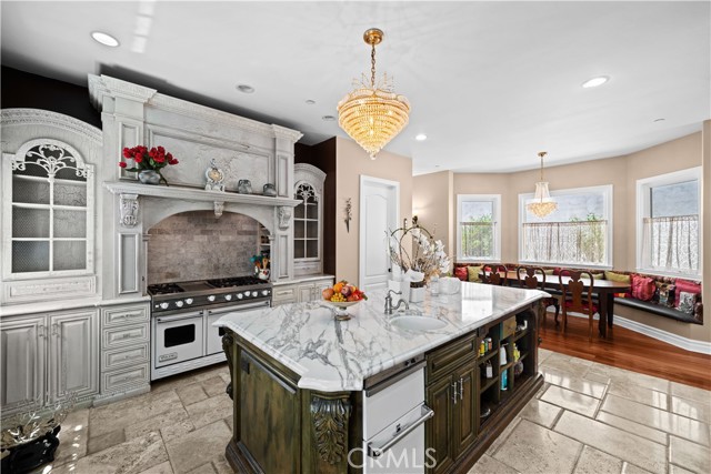 9 Zanja Lane, Bell Canyon CA: https://media.crmls.org/medias/dc3426bd-c6cc-4487-9edf-68967e5da061.jpg
