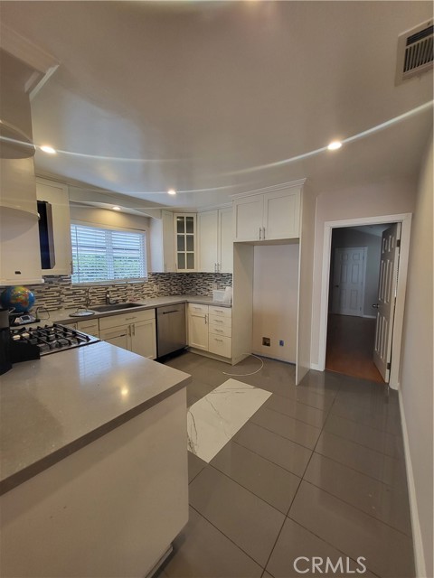8600 Sewanee Court, Sun Valley, CA, 91352 8600 Sewanee Court, Sun Valley, CA, 91352