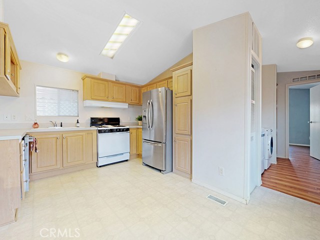 Detail Gallery Image 15 of 23 For 1255 Orcutt Rd #B40,  San Luis Obispo,  CA 93401 - 2 Beds | 2 Baths