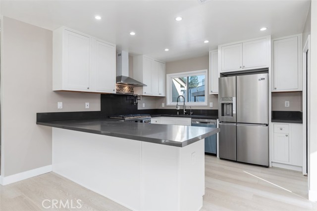 Detail Gallery Image 11 of 38 For 4769 E Malta, Long Beach,  CA 90815 - 3 Beds | 3 Baths