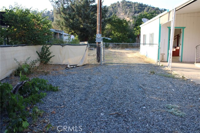 Detail Gallery Image 17 of 34 For 12948 3rd St, Clearlake Oaks,  CA 95423 - 1 Beds | 1 Baths
