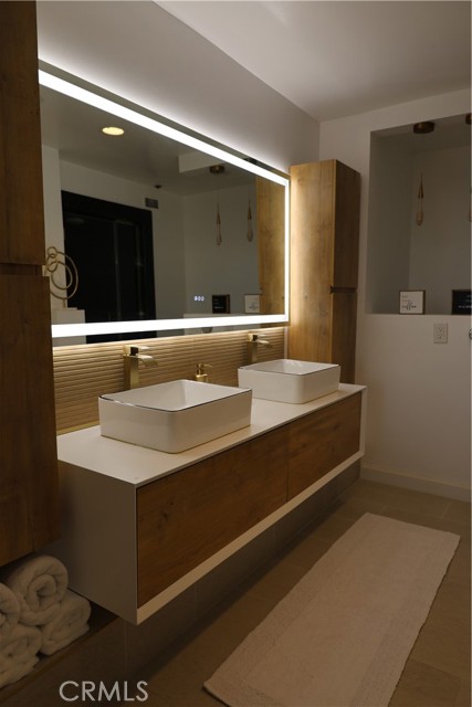 Detail Gallery Image 22 of 38 For 222 Monterey Rd #1603,  Glendale,  CA 91206 - 2 Beds | 2 Baths