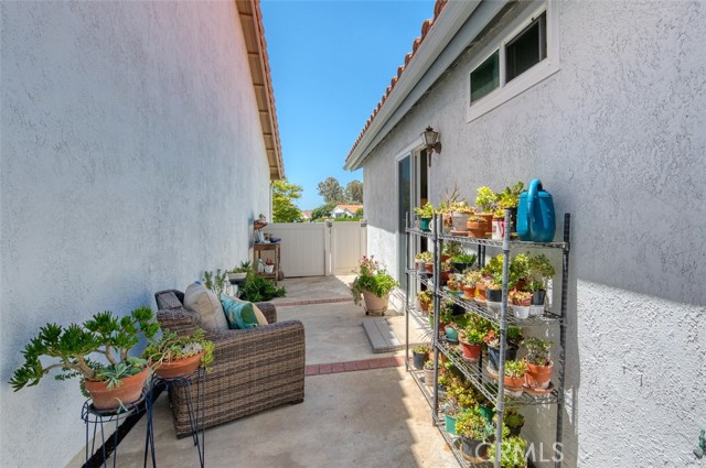 Detail Gallery Image 28 of 56 For 28046 Espinoza, Mission Viejo,  CA 92692 - 2 Beds | 2 Baths