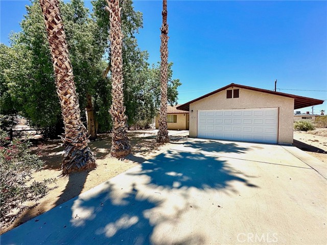 Detail Gallery Image 2 of 14 For 5374 Morongo Rd, Twentynine Palms,  CA 92277 - 3 Beds | 2 Baths