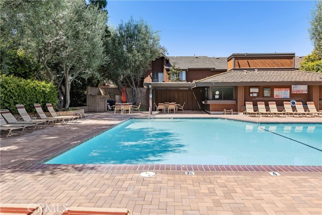 Detail Gallery Image 22 of 23 For 1224 Westmont Dr, San Pedro,  CA 90732 - 2 Beds | 2/1 Baths