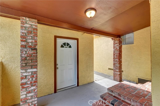 2804 Serrano Road, San Bernardino CA: https://media.crmls.org/medias/dc397599-df64-4cf5-a449-97d4c467b407.jpg