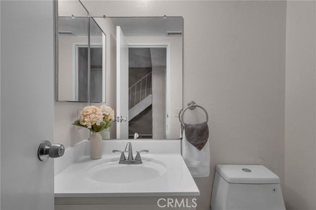3571 Polk Street, Riverside CA: https://media.crmls.org/medias/dc399e34-5b2f-447a-94fb-326809cc05ef.jpg