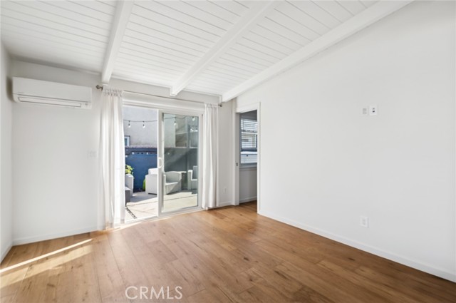 Detail Gallery Image 10 of 24 For 620 1/2 Acacia Ave, Corona Del Mar,  CA 92625 - 2 Beds | 2 Baths