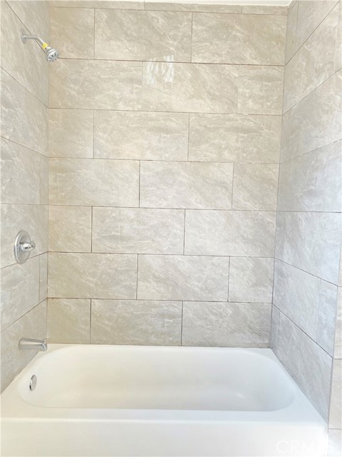 Detail Gallery Image 15 of 20 For 10529 Grape, Los Angeles,  CA 90002 - 6 Beds | 2 Baths