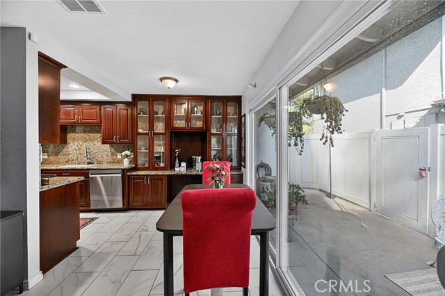 Detail Gallery Image 8 of 45 For 20362 #10 Flower Gate, Yorba Linda,  CA 92886 - 3 Beds | 2/1 Baths