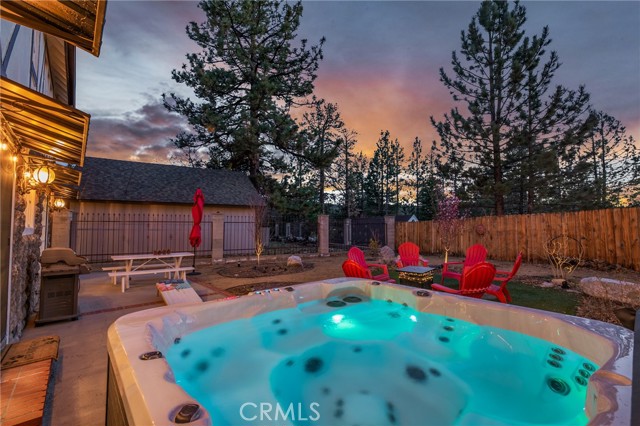 Detail Gallery Image 45 of 46 For 636 Talmadge Rd, Big Bear Lake,  CA 92315 - 4 Beds | 2/1 Baths