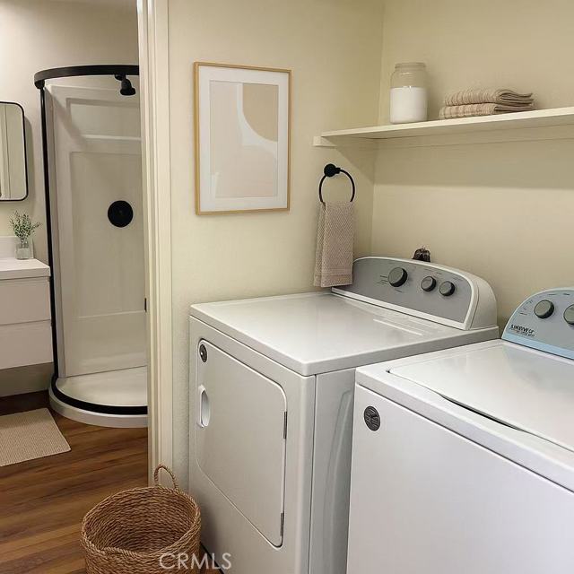 Detail Gallery Image 10 of 26 For 239 Linwood Ave #E,  Monrovia,  CA 91006 - 3 Beds | 3 Baths