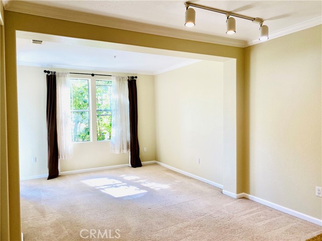 Image 5 of 45 For 3207 Watermarke Place