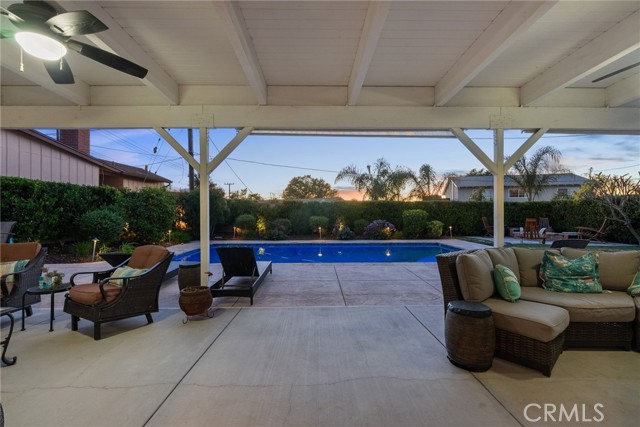 Detail Gallery Image 33 of 40 For 2019 Socrates Ave, Simi Valley,  CA 93065 - 5 Beds | 2/1 Baths