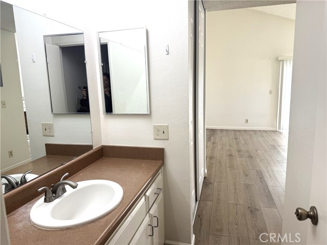 Detail Gallery Image 17 of 19 For 16682 Dolores Ln, Huntington Beach,  CA 92649 - 2 Beds | 2/1 Baths