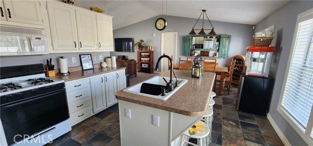 Detail Gallery Image 14 of 42 For 13000 Highway 95, Blythe,  CA 92225 - 3 Beds | 2 Baths