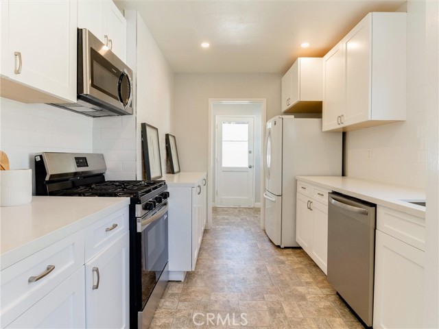 4429 Mcnab, Lakewood CA: https://media.crmls.org/medias/dc3f30fd-bbca-4f42-987b-6ce5685801d7.jpg